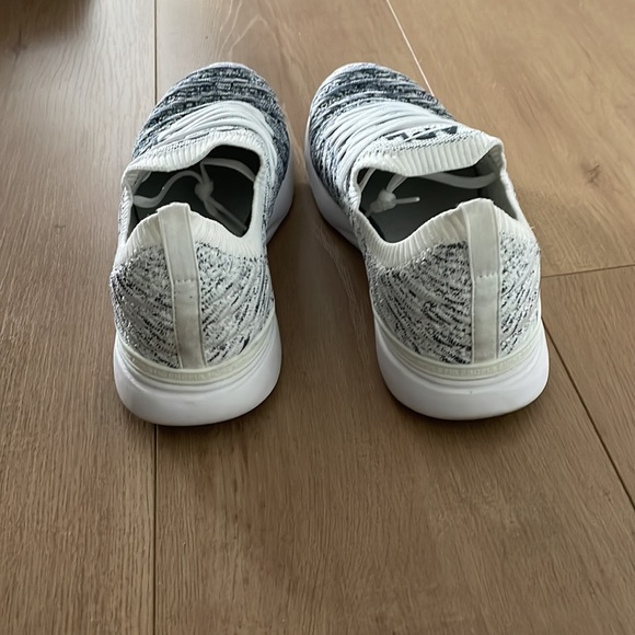 Navy and white APL - Picture 3 of 4